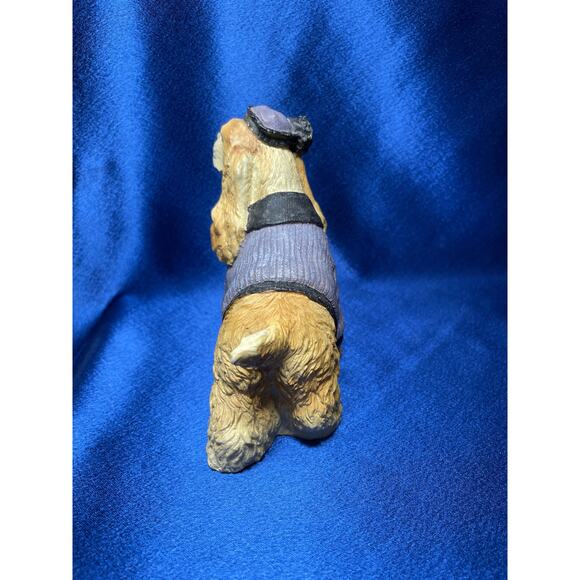 Buff Cocker Spaniel Dog Wearing Sweater and Hat Figurine - Picture 3 of 8